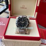 Replica Omega Seamaster Men Stainless Steel Strap Black Face  Watch